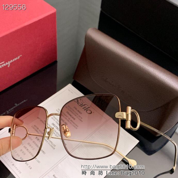 Ferragamo菲拉格慕 官網新款 香港代購品質 不挑臉 女款太陽鏡  lly1453